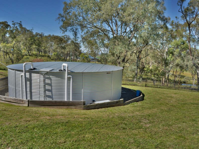 9 Holzwarts Road, Berat QLD 4362