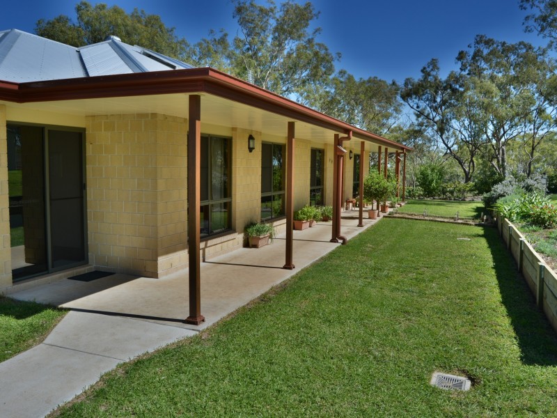 9 Holzwarts Road, Berat QLD 4362