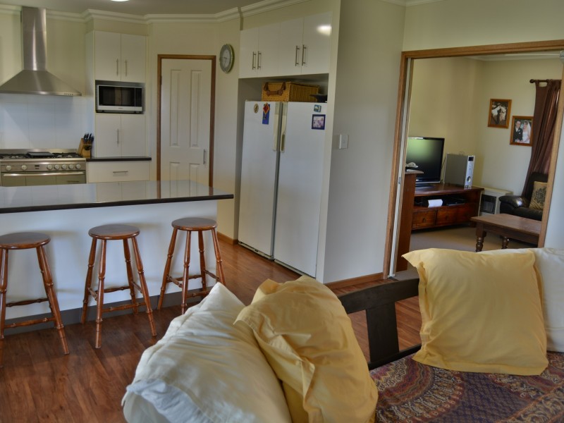 9 Holzwarts Road, Berat QLD 4362