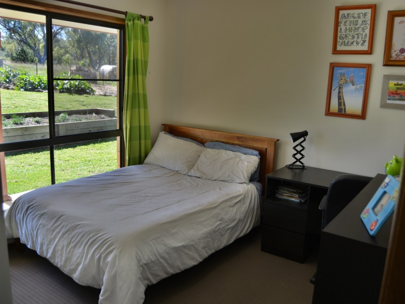 9 Holzwarts Road, Berat QLD 4362