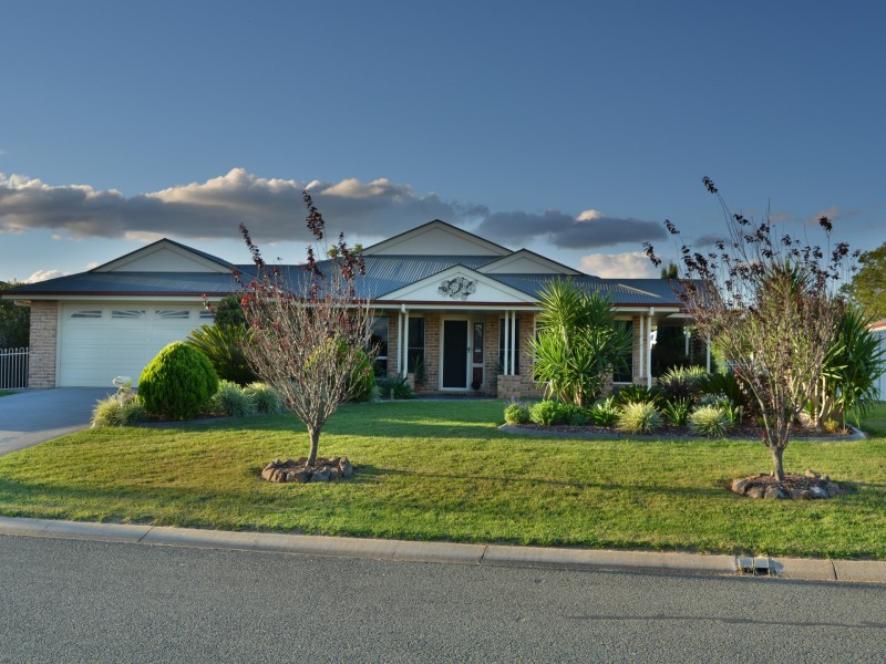 8 Willow Street, Warwick QLD 4370