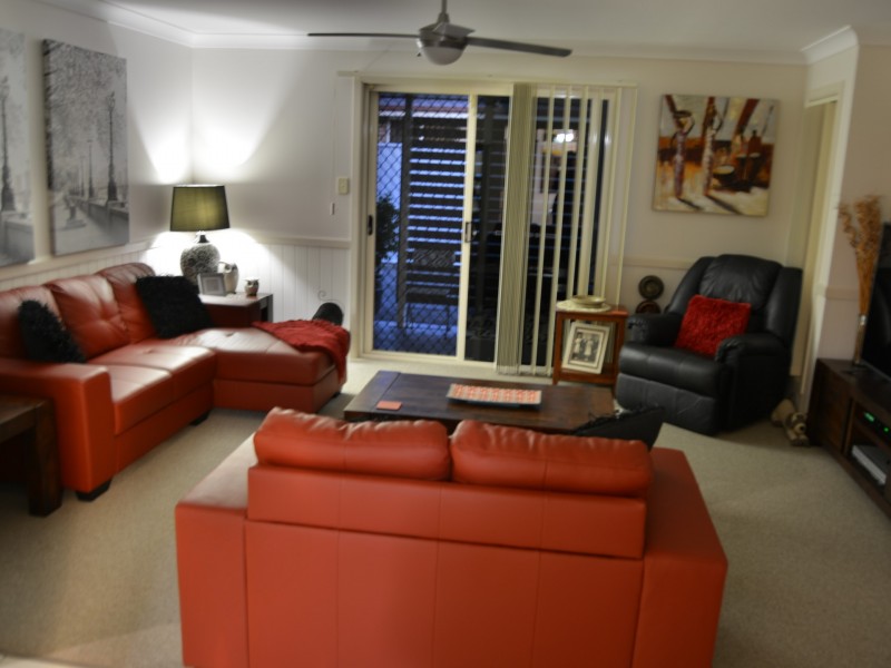 8 Willow Street, Warwick QLD 4370