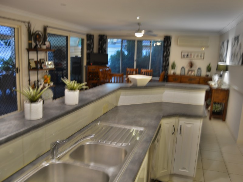 8 Willow Street, Warwick QLD 4370