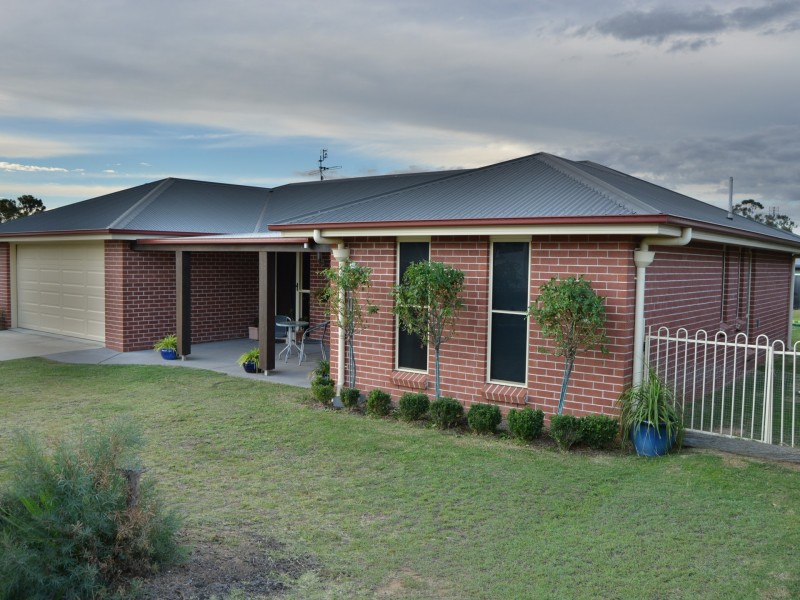 4 Rose Bud Court, Warwick QLD 4370