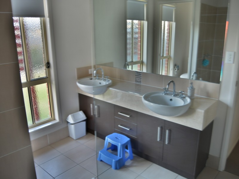 4 Rose Bud Court, Warwick QLD 4370