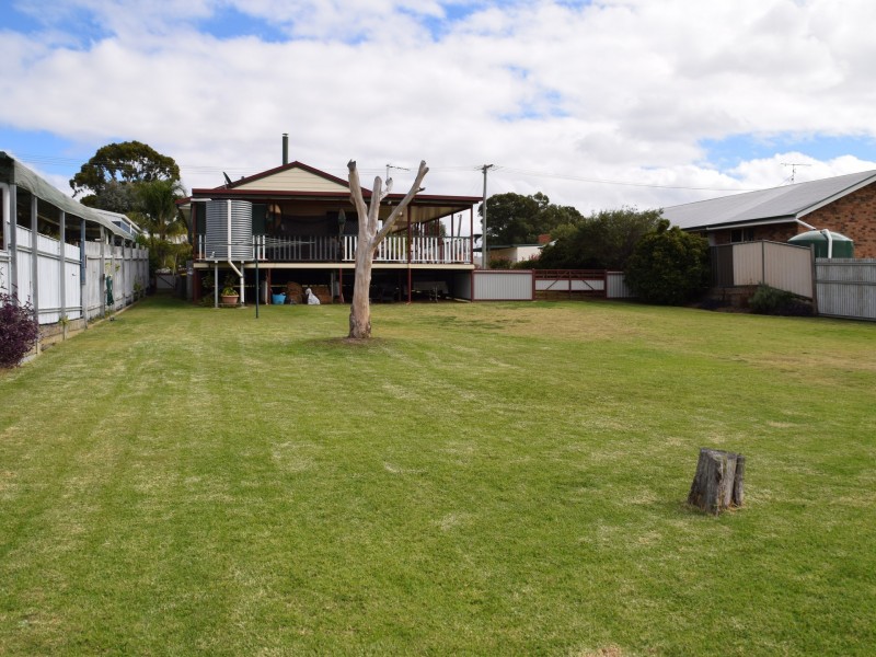 26 Ross Street, Warwick QLD 4370