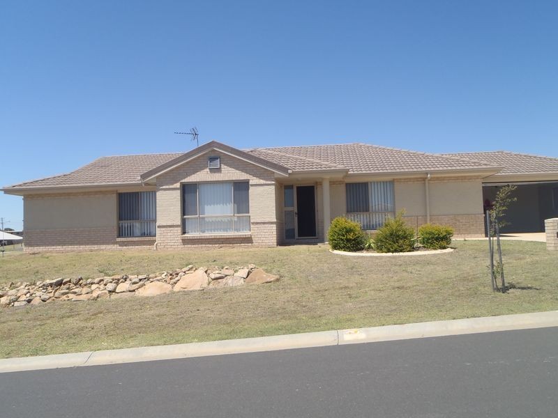 21 Sharon Drive, Warwick QLD 4370