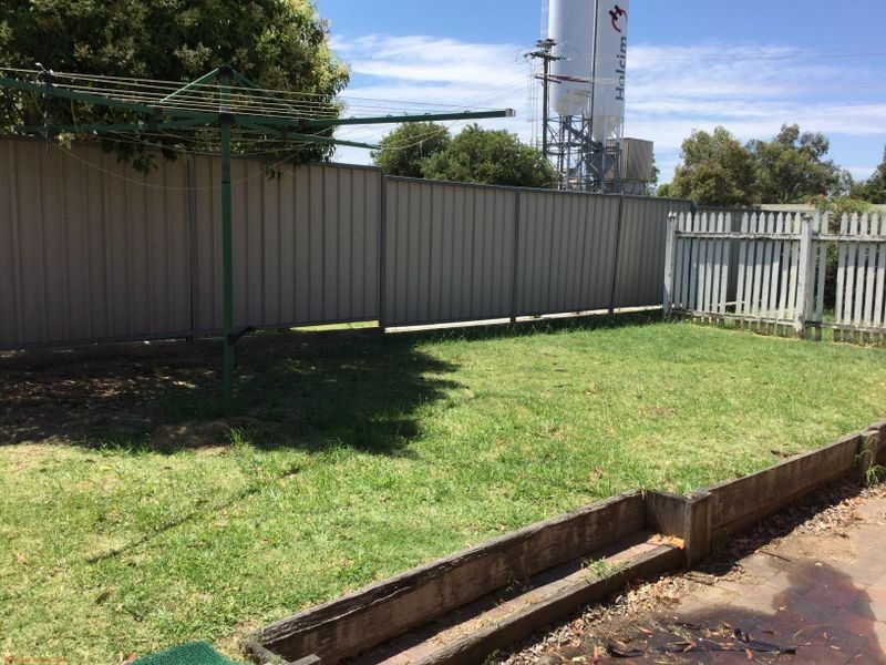 2/112 McEvoy Street, Warwick QLD 4370