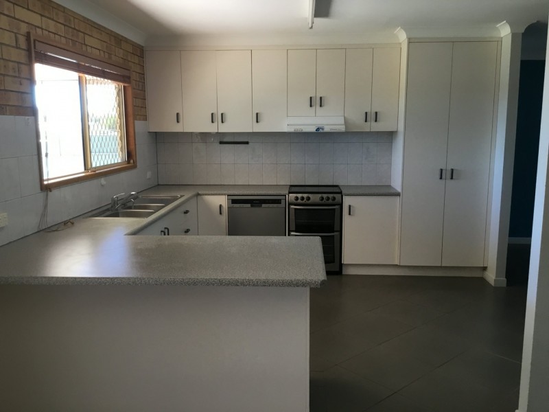 9 Johnson Street, Warwick QLD 4370