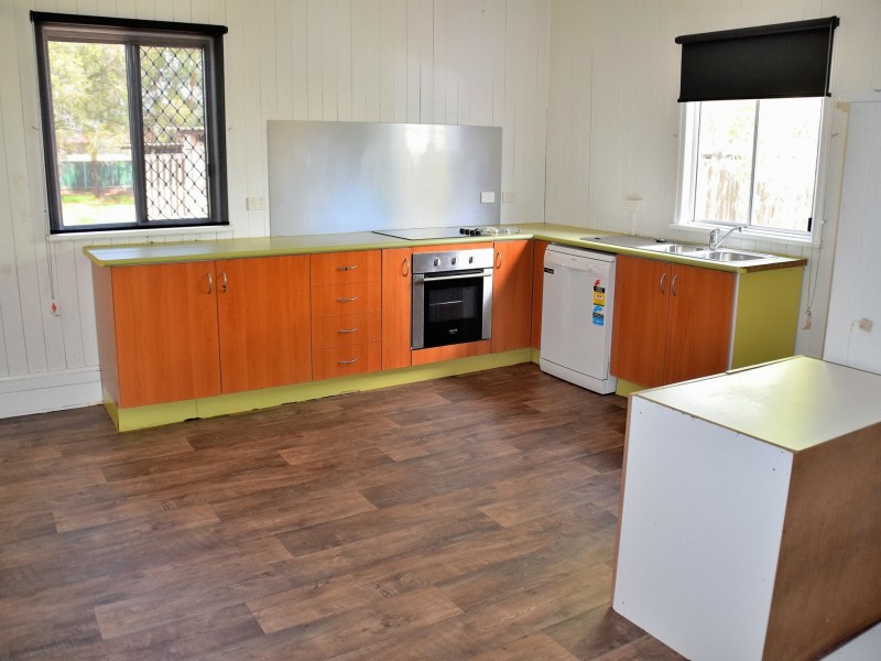 22 Lyons Street, Warwick QLD 4370