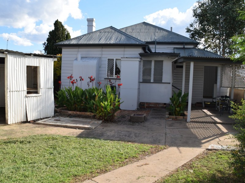 22 Lyons Street, Warwick QLD 4370