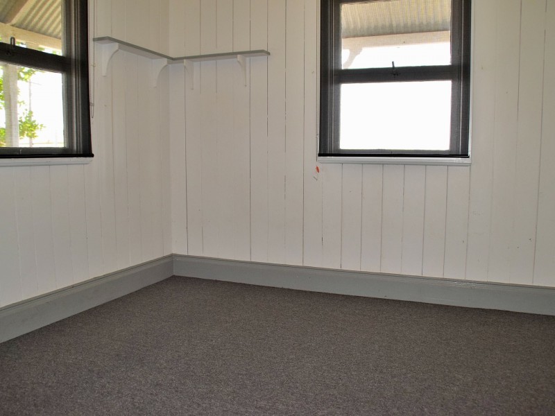 22 Lyons Street, Warwick QLD 4370