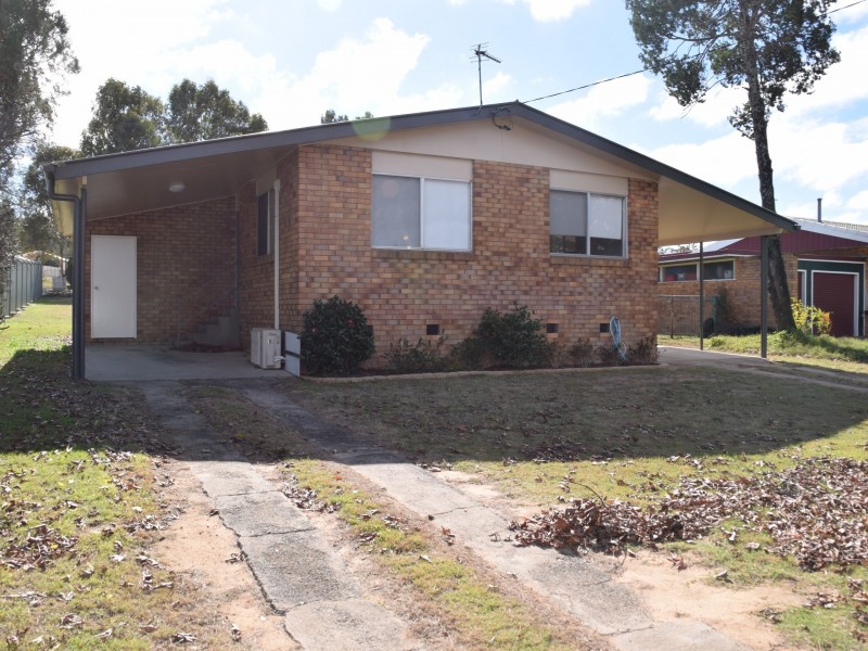 23 Gilbert Crescent, Warwick QLD 4370