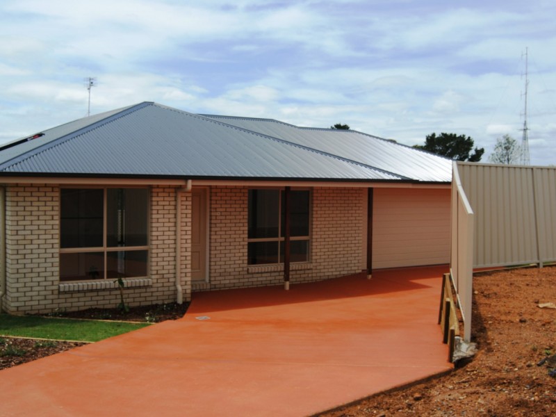 8a Lookout Place, Warwick QLD 4370