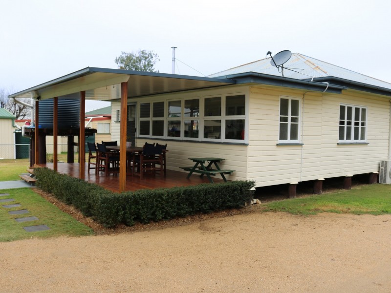 11 Edward Street, Warwick QLD 4370