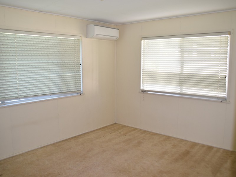 6 Pine Street, Killarney QLD 4373