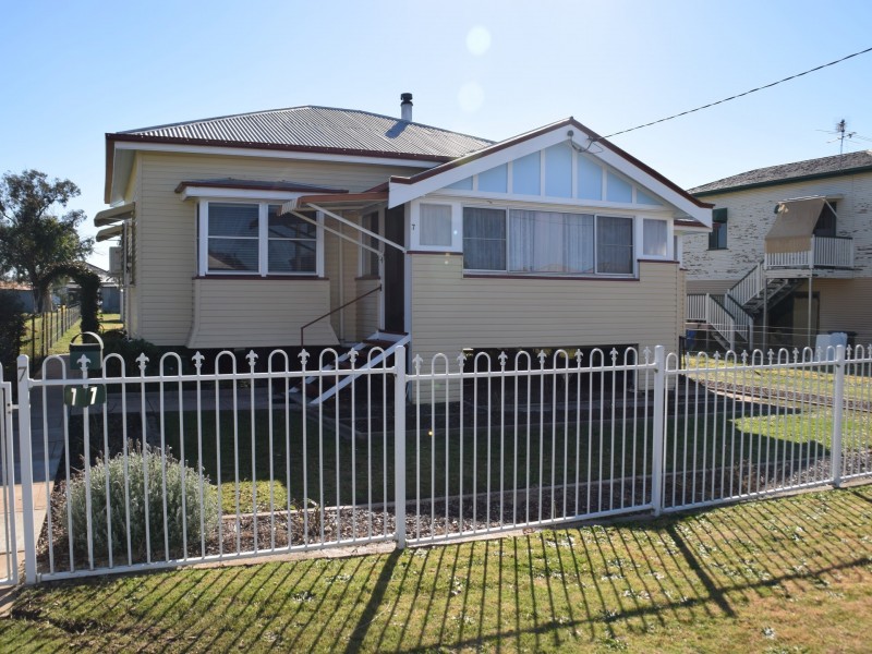 7 Hope Street, Warwick QLD 4370