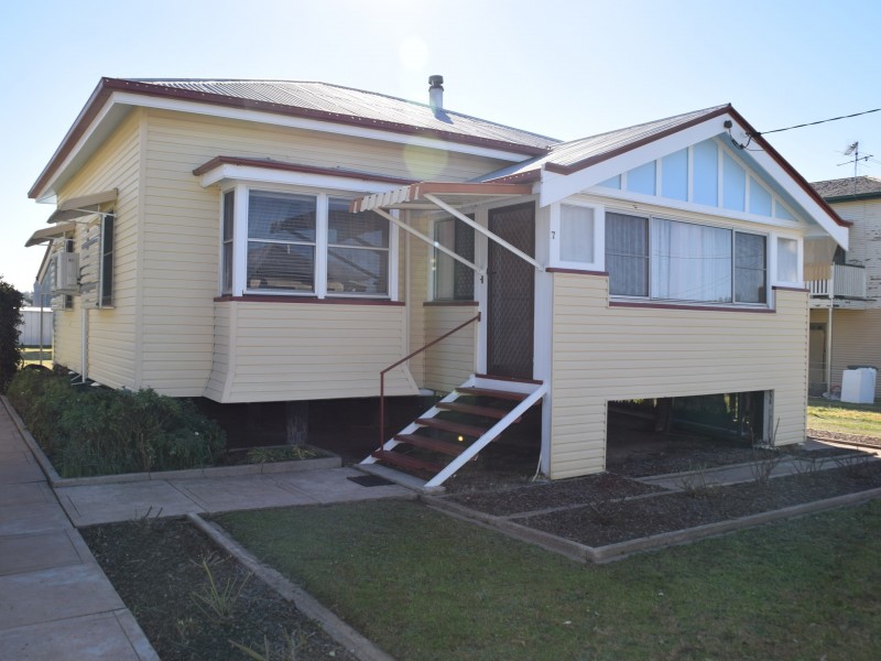 7 Hope Street, Warwick QLD 4370