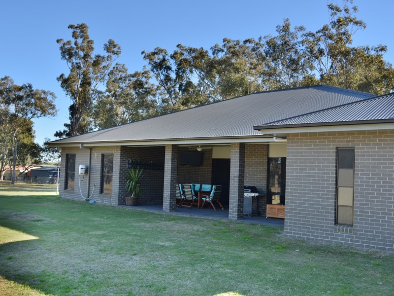 17 Huston Street, Warwick QLD 4370