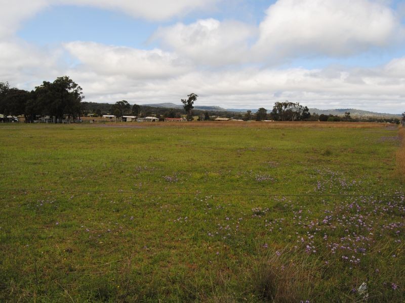 L 11 Bracker Rd, Warwick QLD 4370