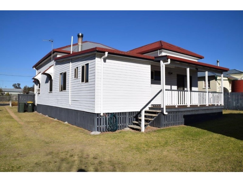 7 George Street, Warwick QLD 4370