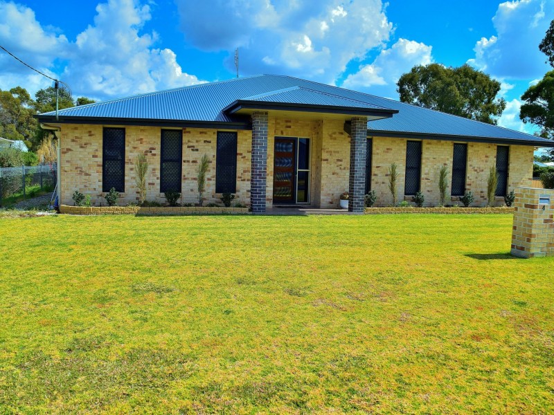 4 Norman Street, Allora QLD 4362