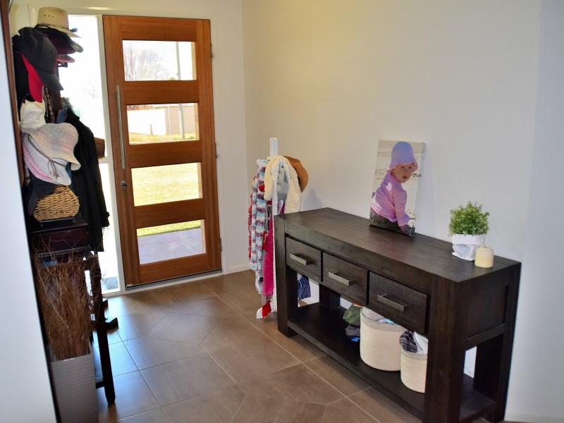 4 Norman Street, Allora QLD 4362