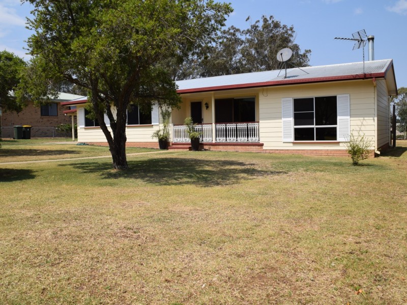 12 Rowland Street, Warwick QLD 4370