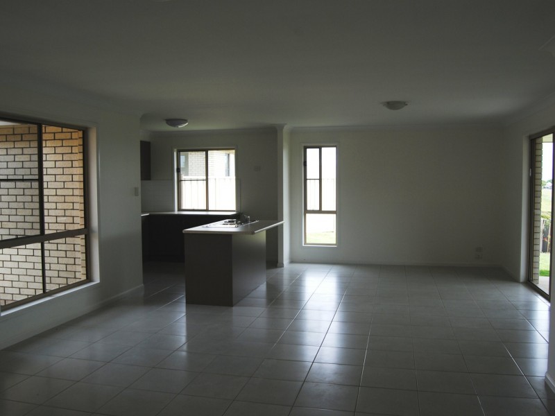 8b Lookout Place, Warwick QLD 4370