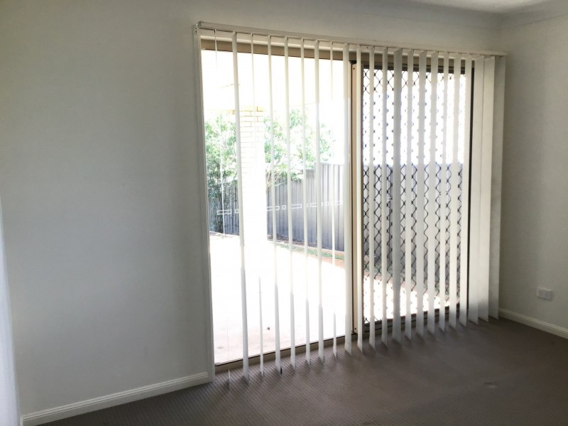 8b Lookout Place, Warwick QLD 4370