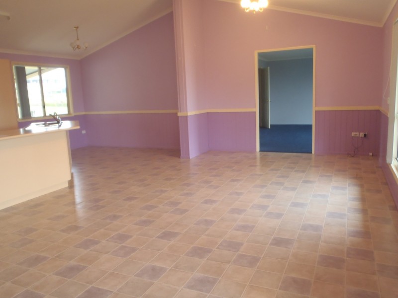 18 Poinsettia Street, Killarney QLD 4373