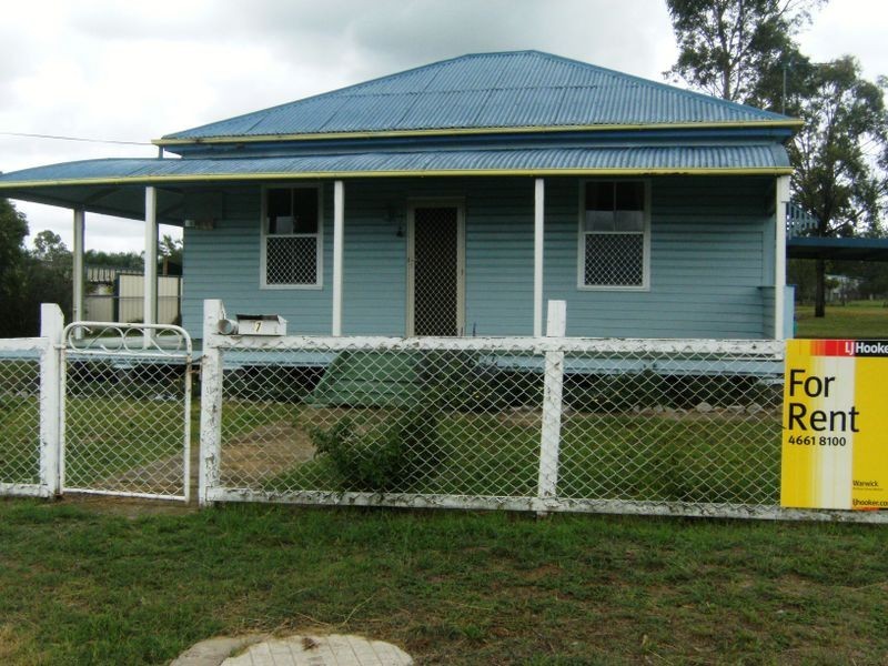 7 Rose Street, Warwick QLD 4370