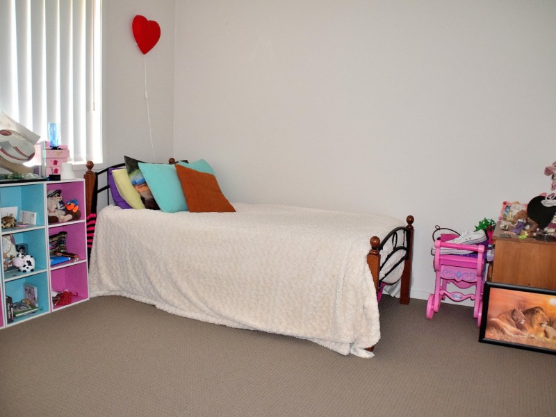 32 Capital Drive, Rosenthal Heights QLD 4370