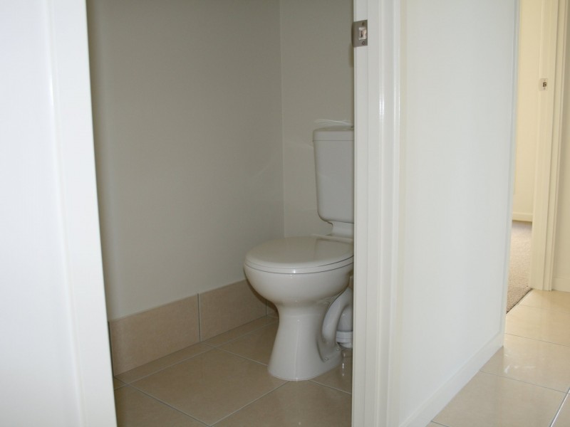 2/20 Lookout Place, Warwick QLD 4370