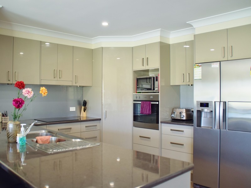 77 Lonsdale Road, Warwick QLD 4370