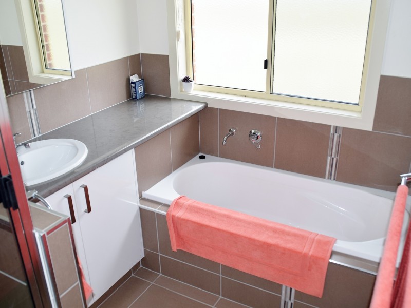 77 Lonsdale Road, Warwick QLD 4370