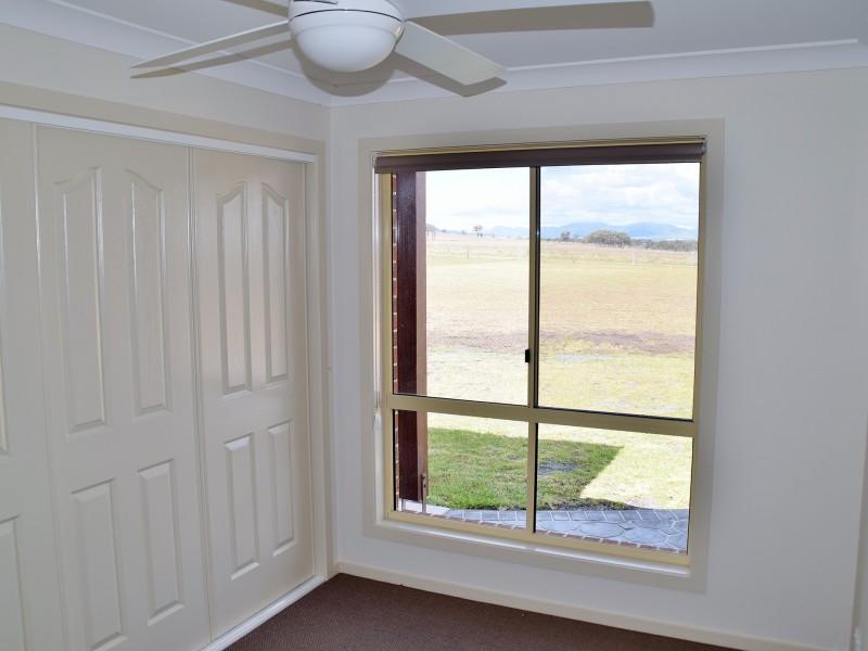 77 Lonsdale Road, Warwick QLD 4370