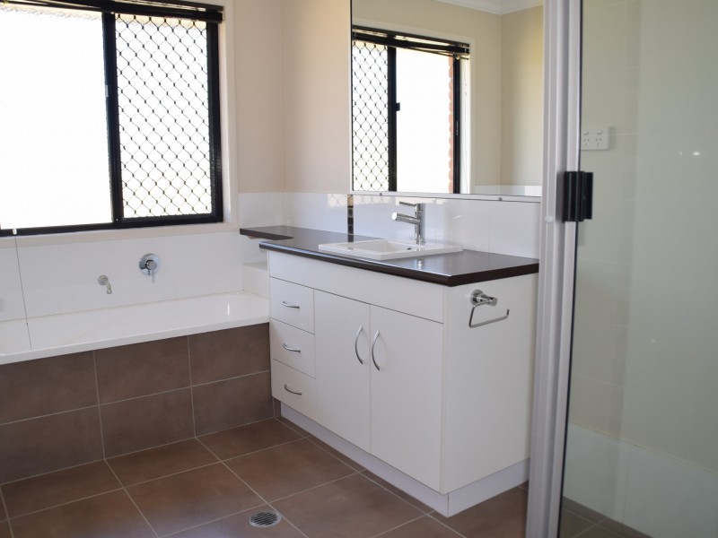 139A Ogilvie Road, Warwick QLD 4370