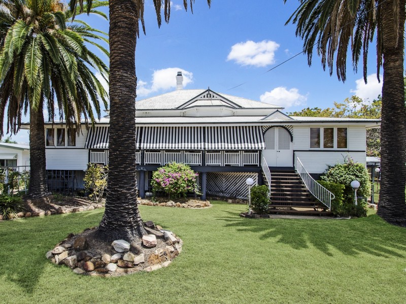 34 Locke Street, Warwick QLD 4370
