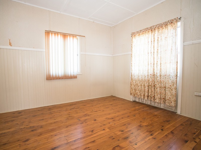 121 Albion Street, Warwick QLD 4370