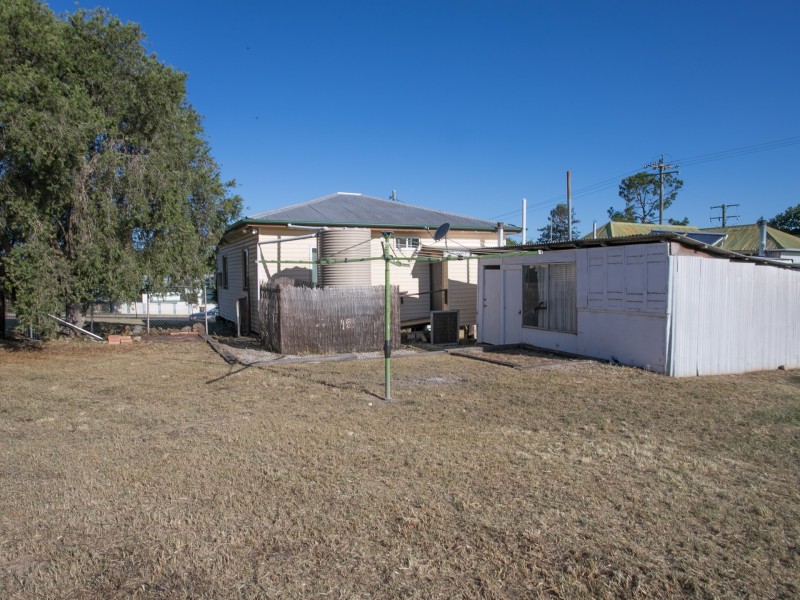 121 Albion Street, Warwick QLD 4370
