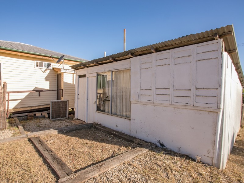 121 Albion Street, Warwick QLD 4370