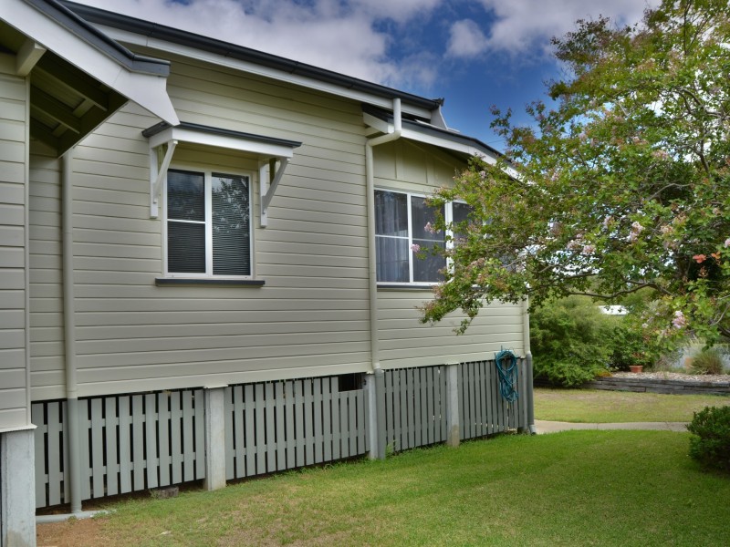 94 Victoria Street, Warwick QLD 4370