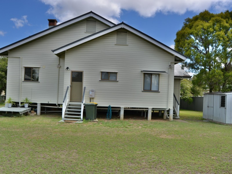 94 Victoria Street, Warwick QLD 4370