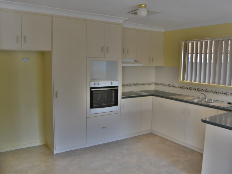 17 Walker Street, Warwick QLD 4370