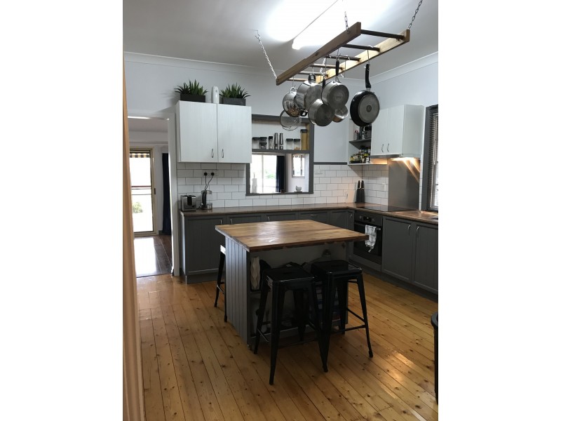 33 Everest Road, Warwick QLD 4370