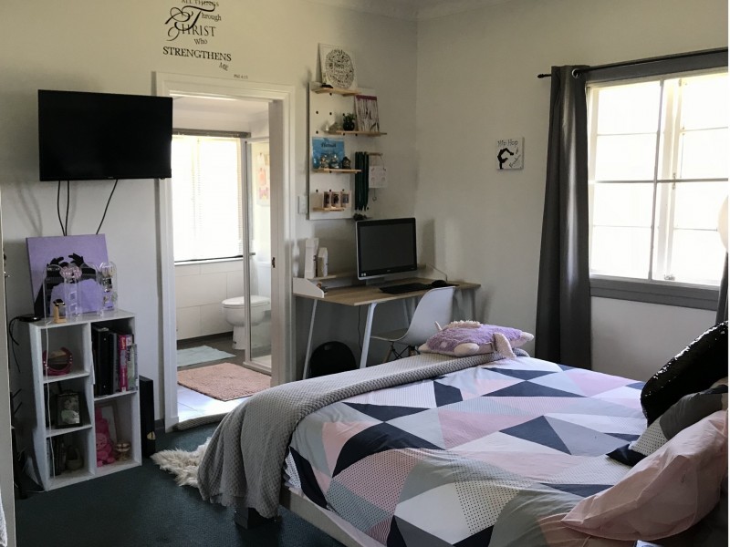 33 Everest Road, Warwick QLD 4370