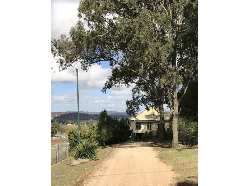 33 Everest Road, Warwick QLD 4370