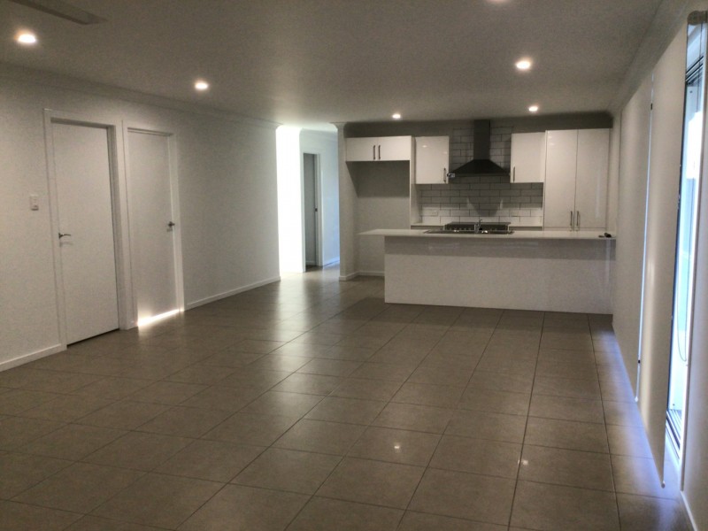 16 Pera Crescent, Warwick QLD 4370