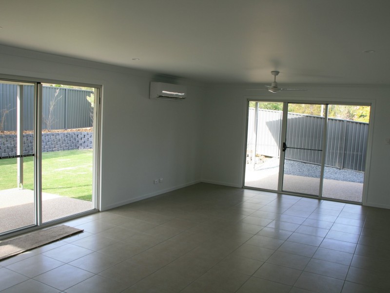 16 Pera Crescent, Warwick QLD 4370